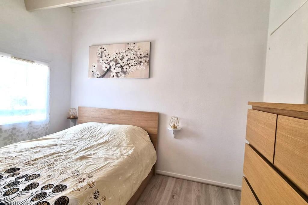 Chez Laura Et Benjamin ! Maison A La Plage Climatisee Фронтіньян Екстер'єр фото